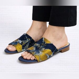 Soft Surroundings Priya Size 11 Brocade Fabric Slides Blue Gold